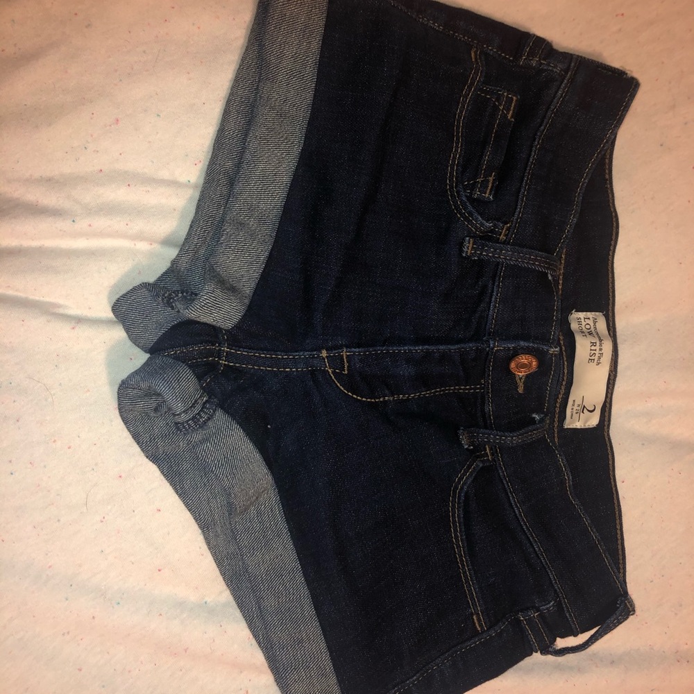 Abercrombie & Fitch low rise shorts